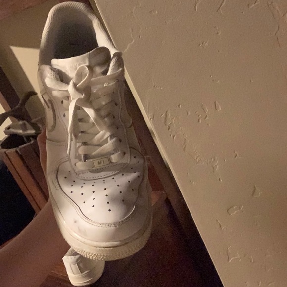 To small - Picture 1 of 3